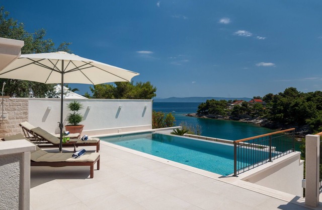 Villa Nova Brac- A Waterfront Getaway