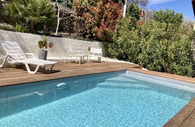 Villa of 130 m2 with garden and swimming pool