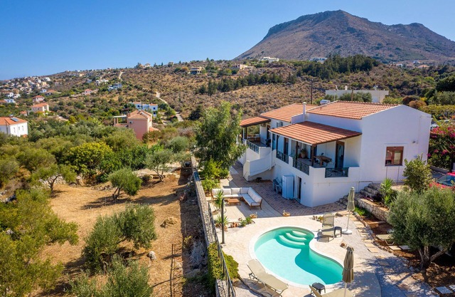 Villa Olive Garden in Western Crete, with private pool, sleeps 11 & sea views