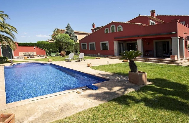 "Villa on Golf Course" with Mountain View, Pool, Wi-Fi, A/C, Terrace & Garden