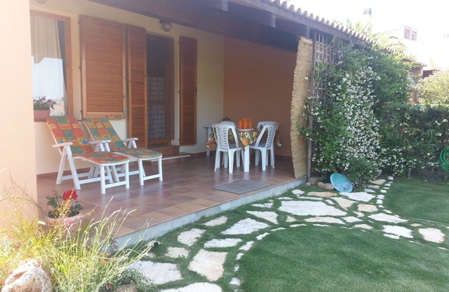 Villa on the sea between the beaches of the Emerald Coast Rei
