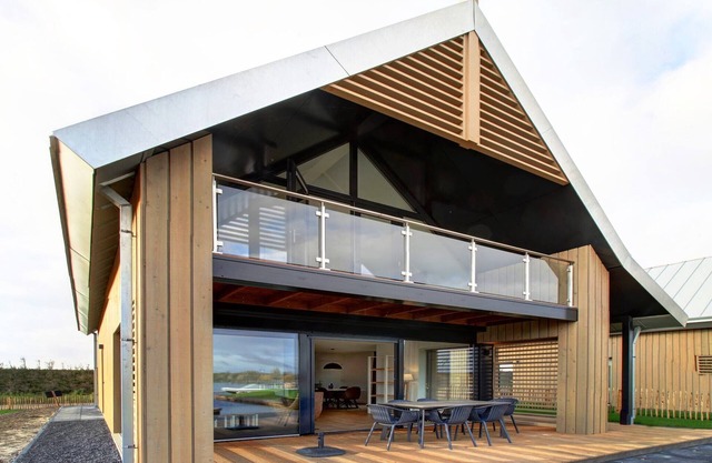 Villa on Waterfront with Stunning Design