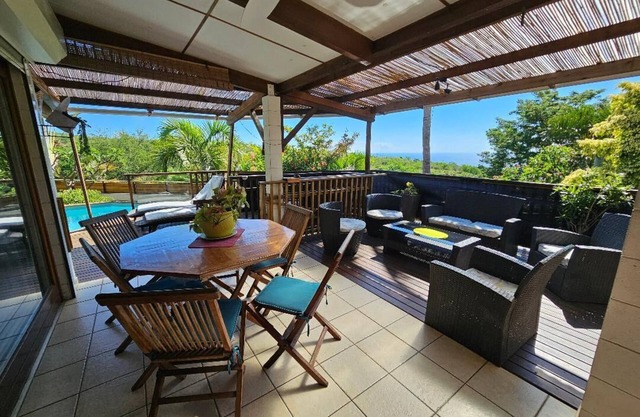 Villa overlooking the Indian Ocean