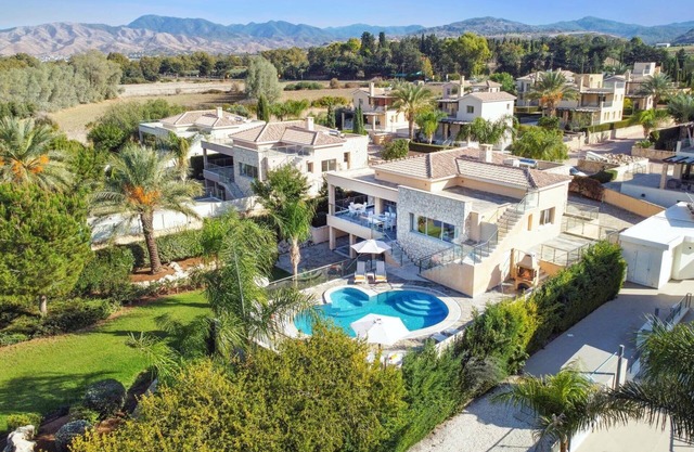 Villa Pandora Limni by Villa Plus