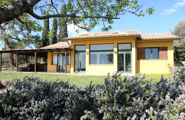 Villa Panorama, in the Conero Park rustic dwelling with stunning views
