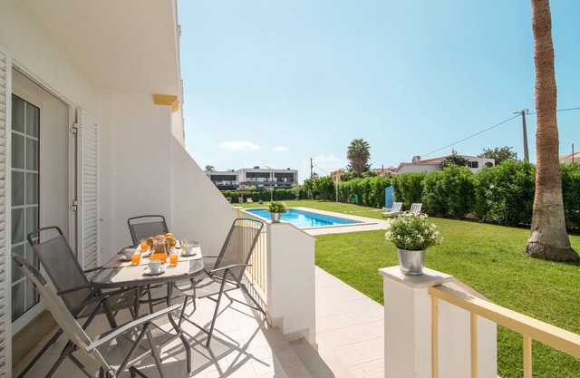 Villa "Paradise" with pool and pool view, terrace and Wi-Fi