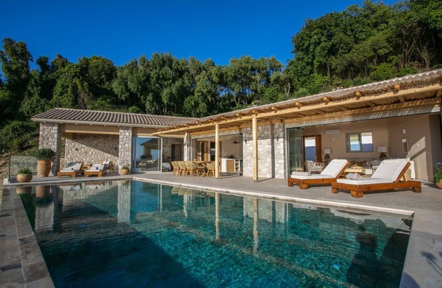 Villa Parga - Four Bedroom Villa, Sleeps 8