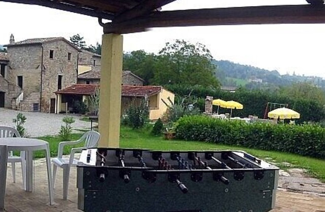 Villa Pavone A: A welcoming two-story apartment that is part of a villa surrounded by the greenery, with Free WI-FI.