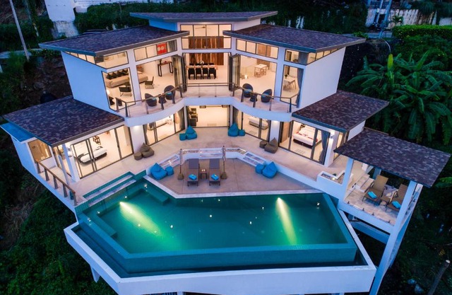 Villa Pearl - 5 Bed Panoramic Views