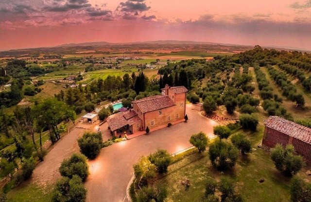 Villa Pellico amazing tuscan villa with p/pool and gym