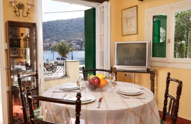 Villa Pergantini few Meters From the Sea!