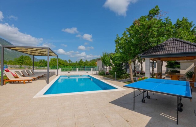 Villa Petar Zagvozd - Makarska by Villas Guide