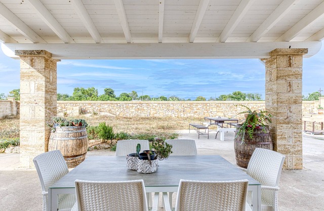 Villa 'Petfriendly' with Private Terrace, Wi-Fi and Air Conditioning