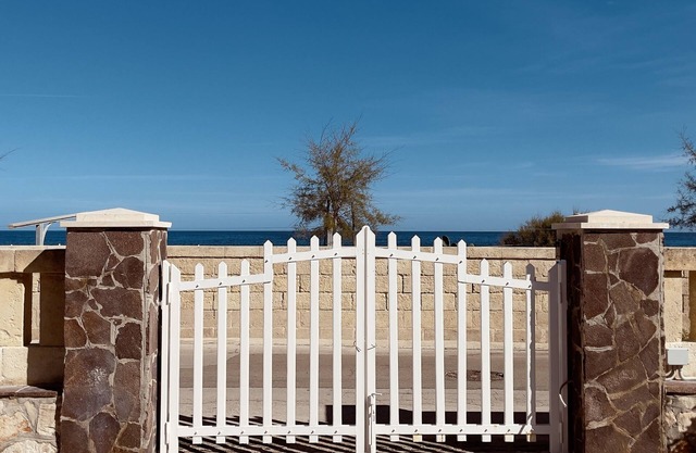 Villa Petronilla by the sea in Savelletri