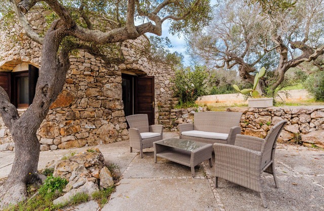 Villa 'Petrosa' with Sea View, Private Terrace and Air Conditioning
