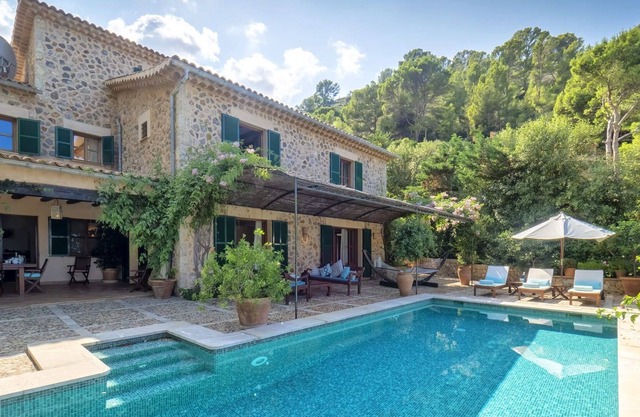 Villa Picassa with sea view