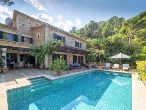 Villa Picassa with sea view