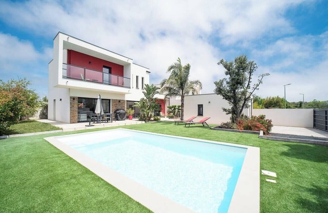 Villa - Pool/Jukebox/6 People