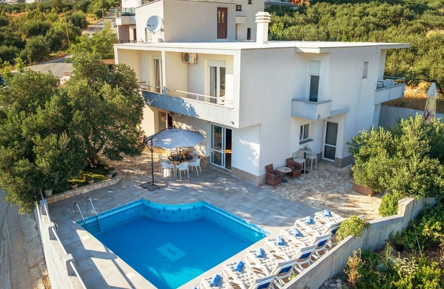 🌟 Villa - pool & terrace, sea view, BBQ, parking