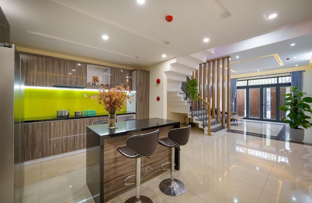 Villa Poseidon - 300m - Biển Mỹ An