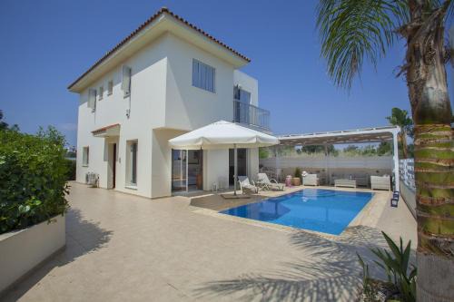 Villa Posidonas The Beach 