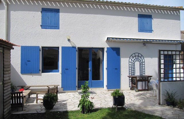 Villa Prosper, 5 minutes' walk from la rémigeasse beach!
