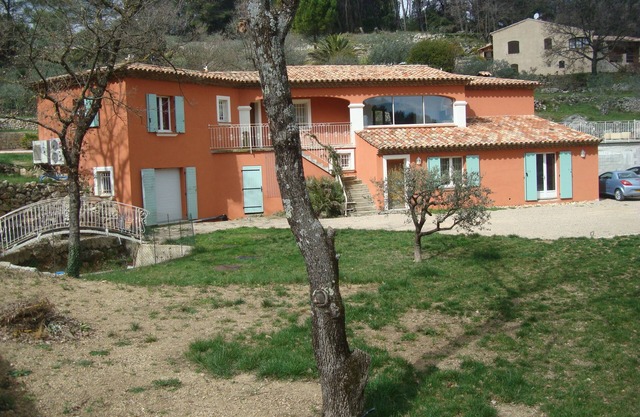Villa provencal family comfort with swimming pool in callas var for 12P