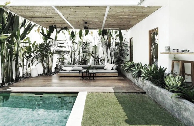 Villa Q - Contemporary Pool House
