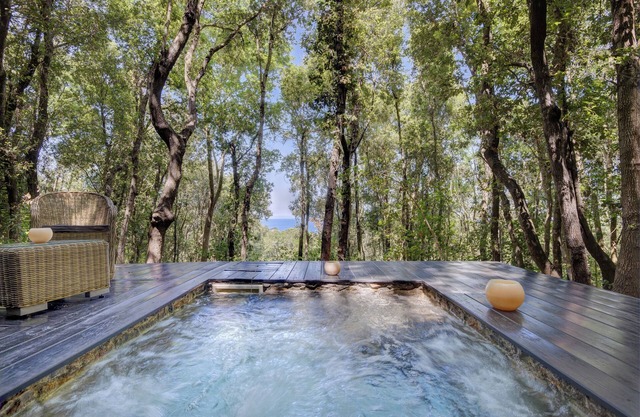 Villa 'Relais Il Termine' with Sea View, Wi-Fi and Air Conditioning