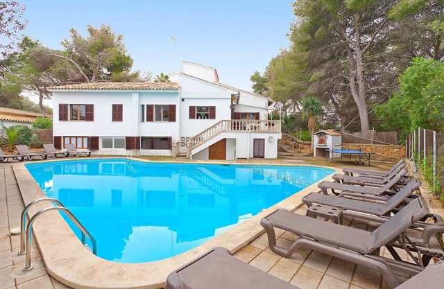 Villa Ribera de Son Veri - with private swimming pool