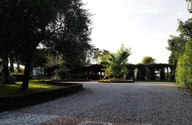 VILLA RIVIERA