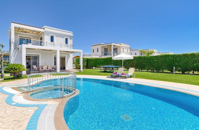 Villa Rodos Estia by Villa Plus