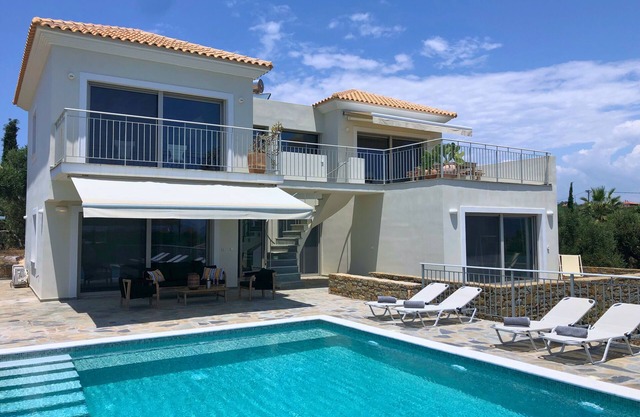 Villa Rosa - Luxury villa with private pool and panoramic sea views.