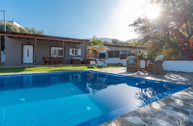 Villa Rose - Villa 1,5 km from the sea in Crete
