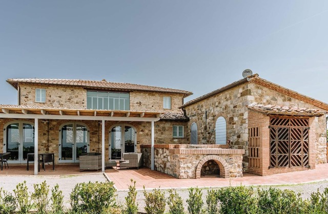 Villa Sestina Promoted By Weekhomes.com