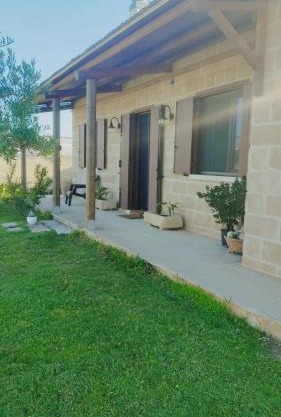 Villa Salentina Con Ampio Giardino vicina al mare