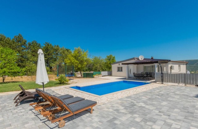 Villa Sanda - Makarska by Villas Guide