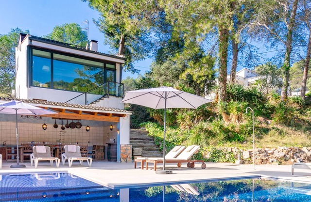 Villa Santa Fe - Spacious Villa - private pool, big garden and A/C