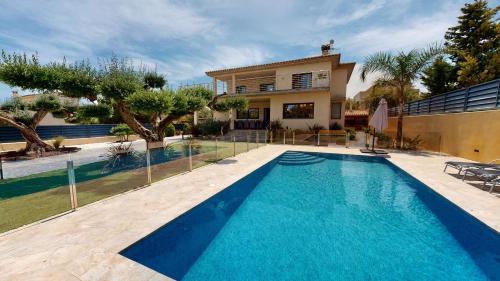 Villa Santa Llucia