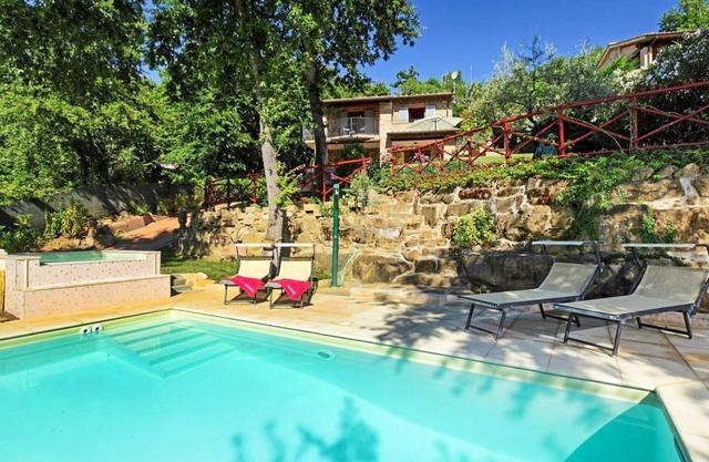 Villa Santarelli - Three Bedroom Villa, Sleeps 5