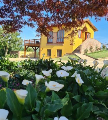 Villa Scarialetto nel Parco Naturale di Monte Cucco