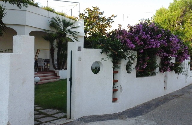 Villa Schirinzi 100 meters from the beach