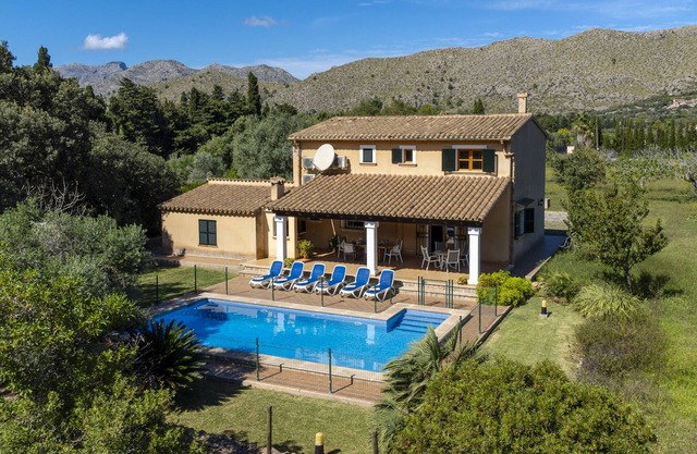 Villa Seguinot By HomeVillas360