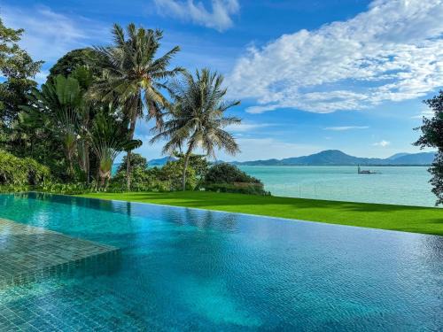 Villa Serenity -30 meter Pool & 6 Bedroom with Cinema Room and Gym