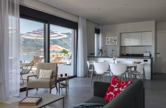 Villa Sirius. 4 bed villa. Private infinity pool.