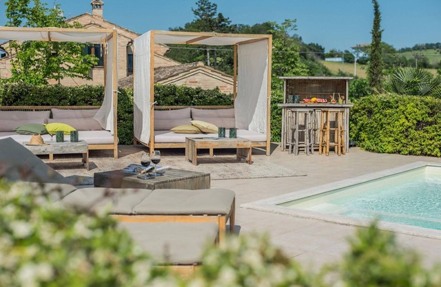Villa Sky 14 - Seven Bedroom Villa, Sleeps 14