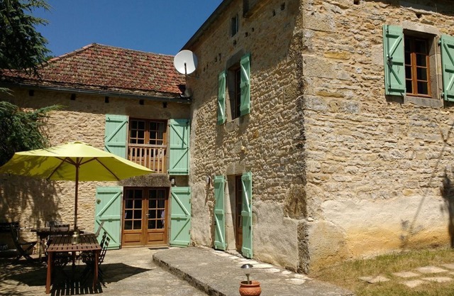 Villa (sleeps 6), private pool, gardens surrounded by countryside and woodland
