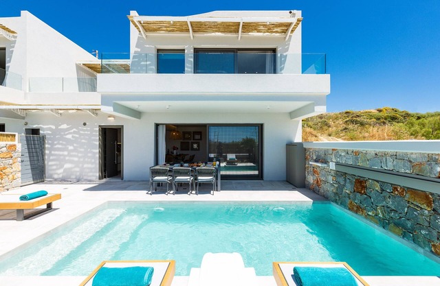 Villa Smili- Naiades Plakias/3 bedrooms,luxury,beachfront