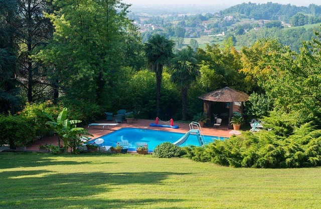 Villa Solaria on the hills, with Garden & Pool