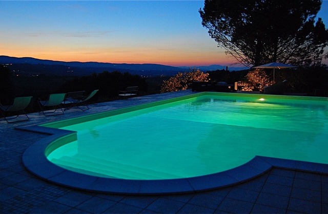 VILLA SOLE VINO/EXC POOL/ MONTEFALCO+BEVAGNA 3 KMS WALK THROUGH VINEYARDS/WIFI